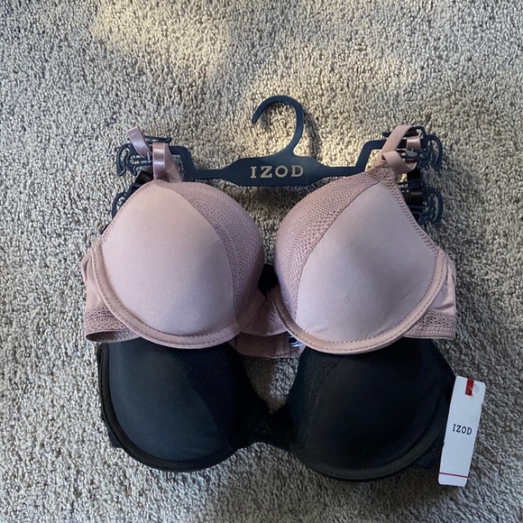 Izod Accessories - 36B Two pack t-shirt bra.